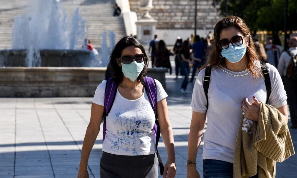 Λουκίδης: Μπορεί και να πούμε τέλος στη μάσκα στους εξωτερικούς χώρους